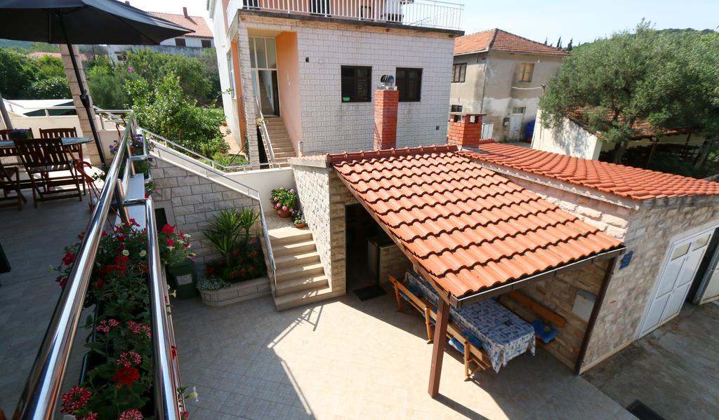 לוביסטה Apartments Jadranka מראה חיצוני תמונה