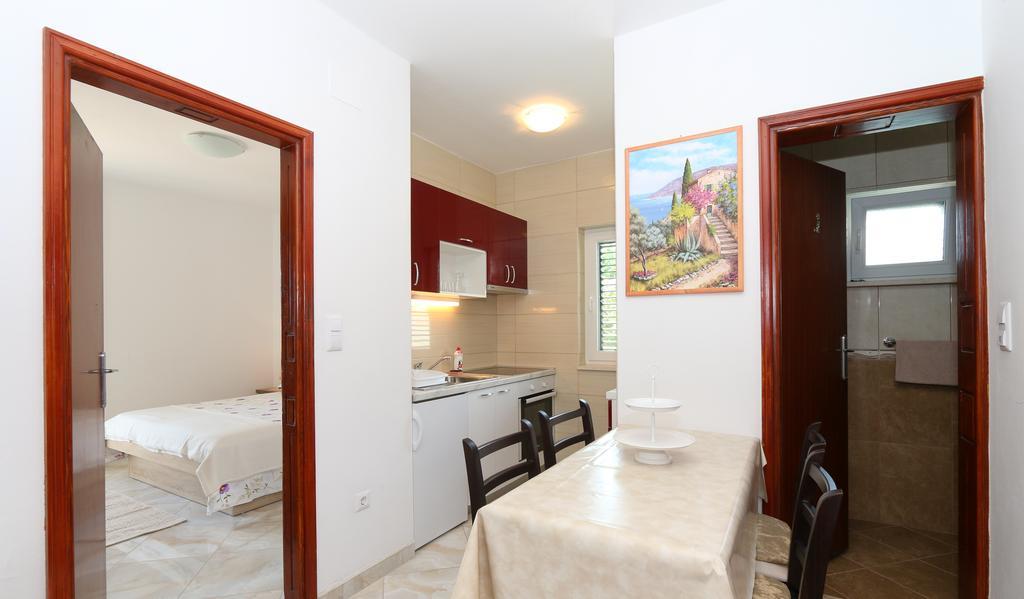 לוביסטה Apartments Jadranka מראה חיצוני תמונה