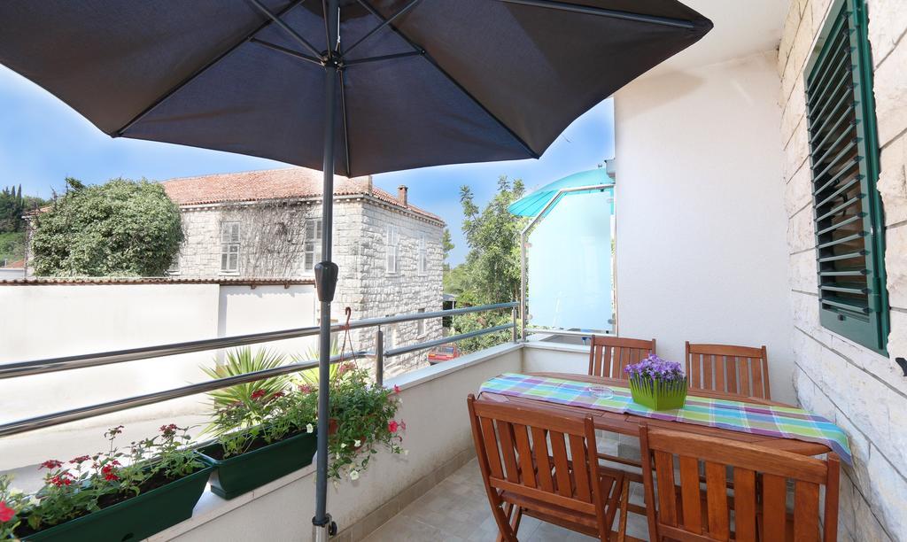 לוביסטה Apartments Jadranka מראה חיצוני תמונה