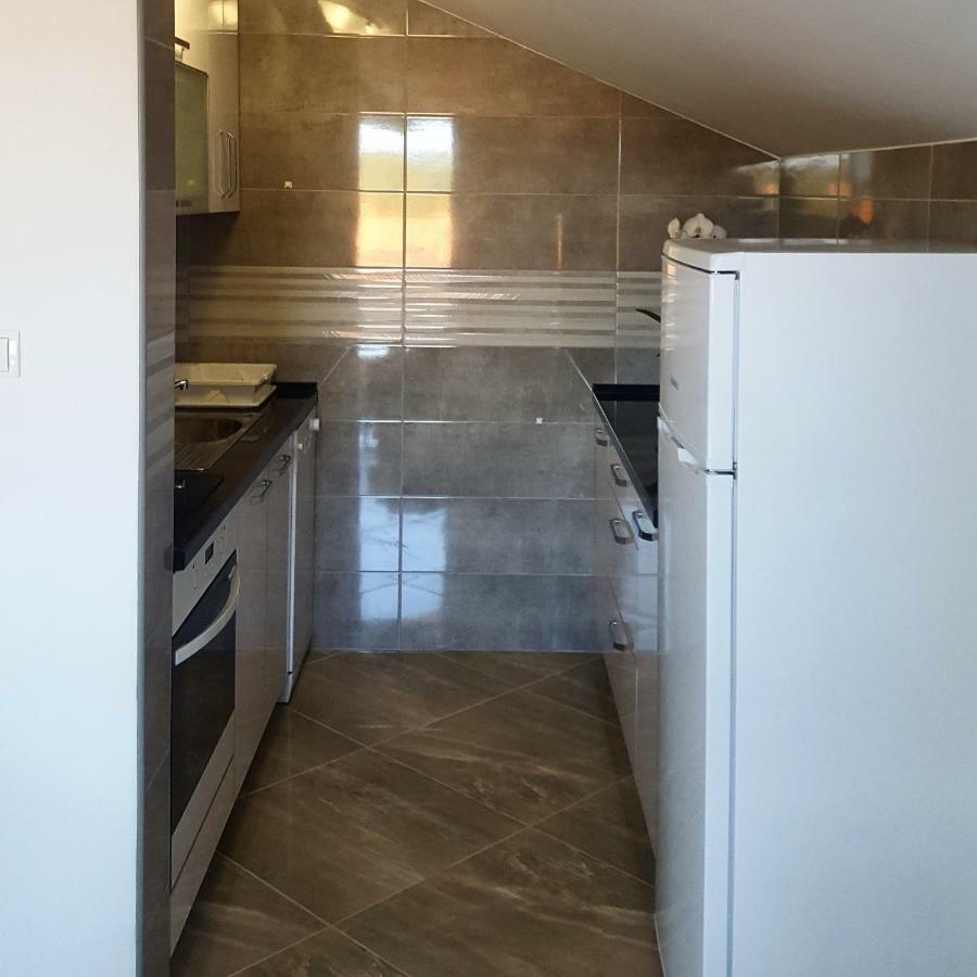 לוביסטה Apartments Jadranka מראה חיצוני תמונה